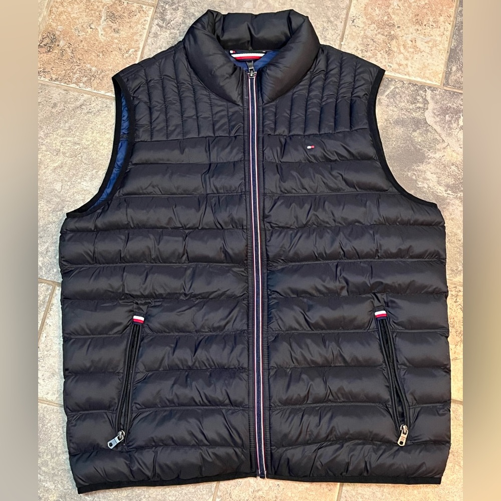 Like new Tommy Hilfiger vest